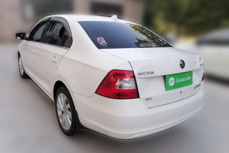 Used Skoda Rapid 2018 1.6L Manual Comfort Edition Rear Left 45 Deg