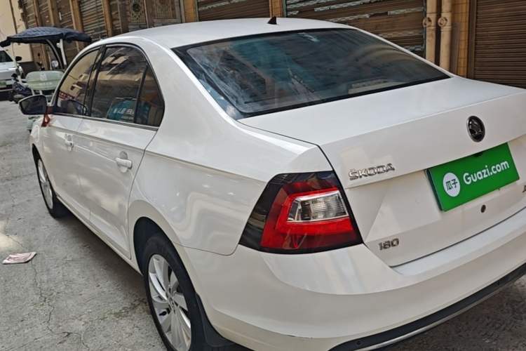 Used Skoda Rapid 2018 1.6L Automatic Comfort Edition Rear Left 45 Deg