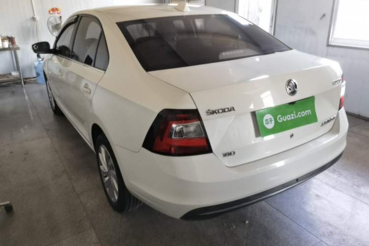 Used Skoda Rapid 2018 1.6L Automatic Comfort Edition Rear Left 45 Deg