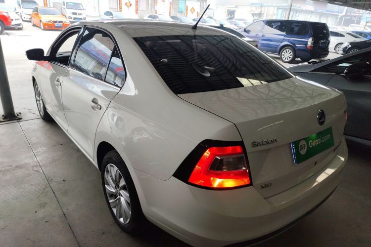 Used Skoda Rapid 2018 1.6L Manual Comfort Edition Rear Left 45 Deg