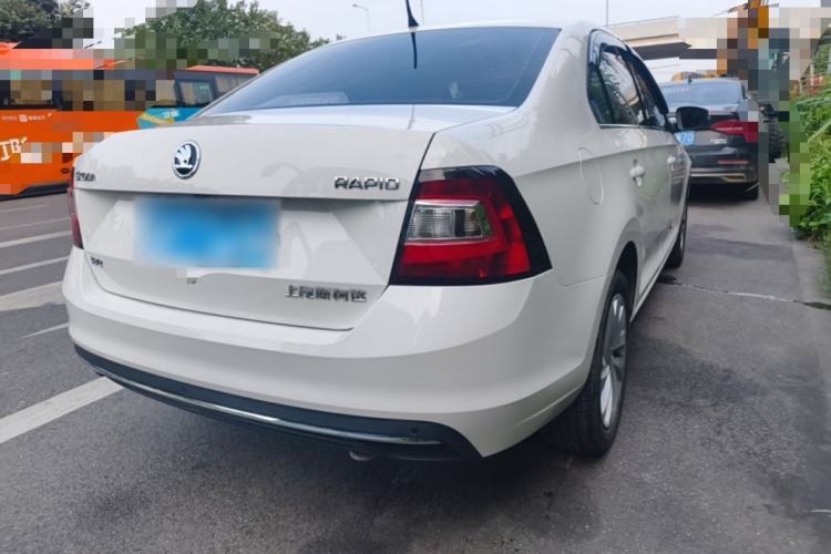 Used Skoda Rapid 2018 1.6L Manual Comfort Edition Rear Right 45 Deg