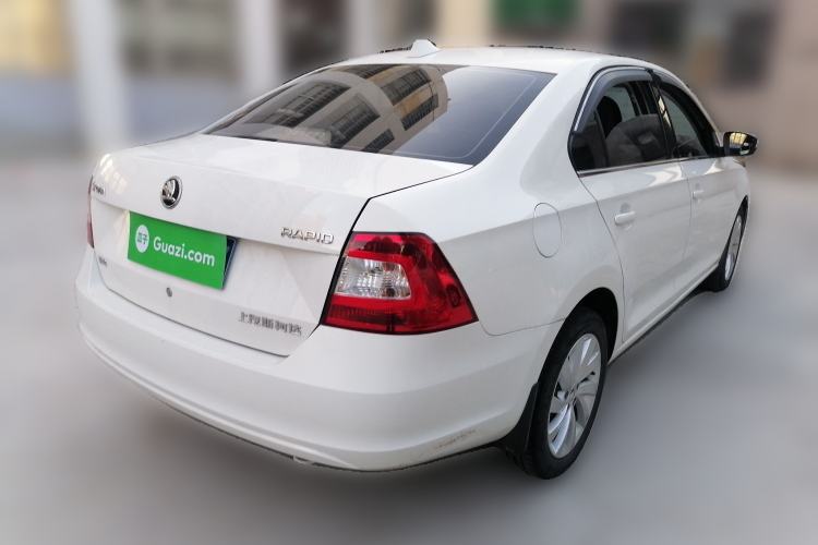 Used Skoda Rapid 2018 1.6L Manual Comfort Edition Rear Right 45 Deg