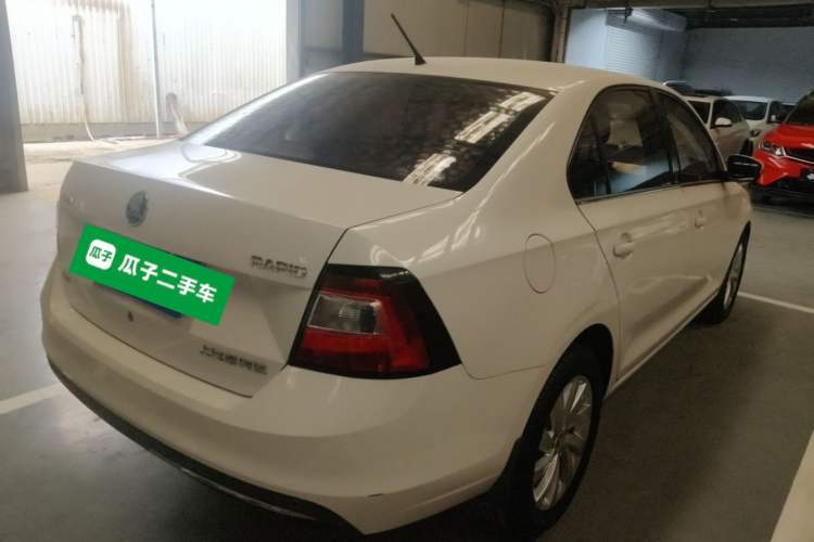 Used Skoda Rapid 2018 1.6L Manual Comfort Edition Rear Right 45 Deg