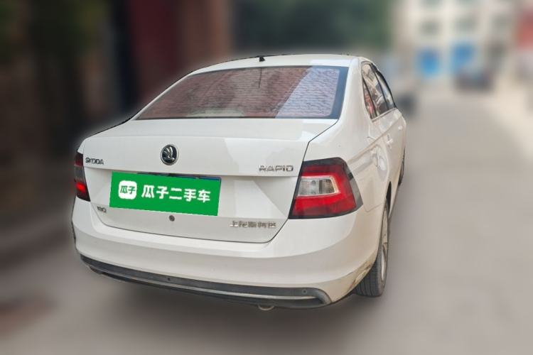Used Skoda Rapid 2018 1.6L Manual Comfort Edition Rear Right 45 Deg