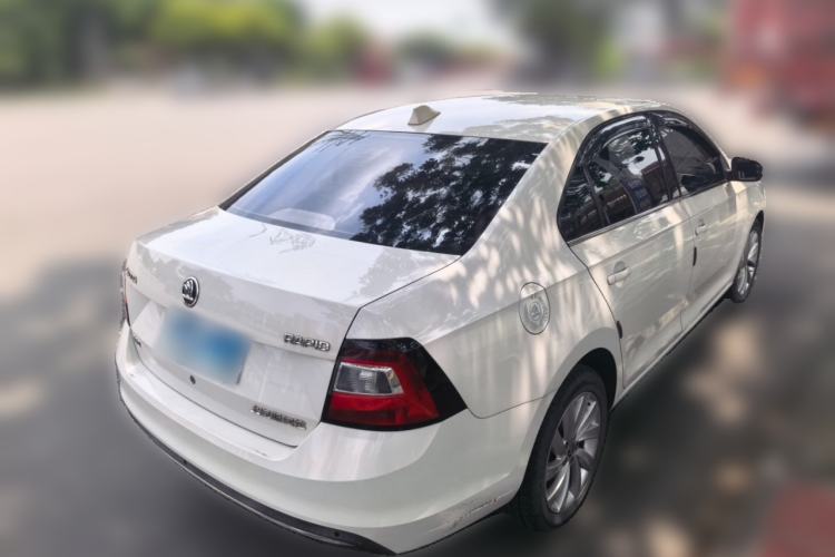 Used Skoda Rapid 2018 1.6L Manual Comfort Edition Rear Right 45 Deg
