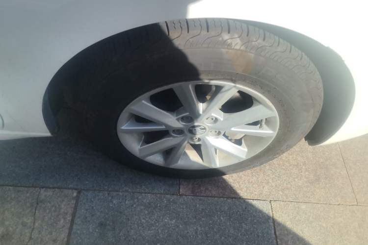 Used Skoda Rapid 2018 1.4L Manual Standard Edition Right Front Wheel Hub
