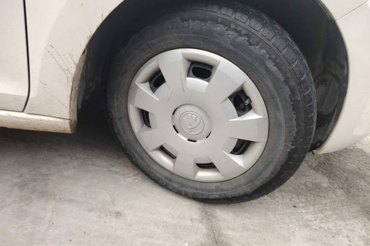 Used Skoda Rapid 2018 1.6L Manual Standard Edition Right Front Wheel Hub