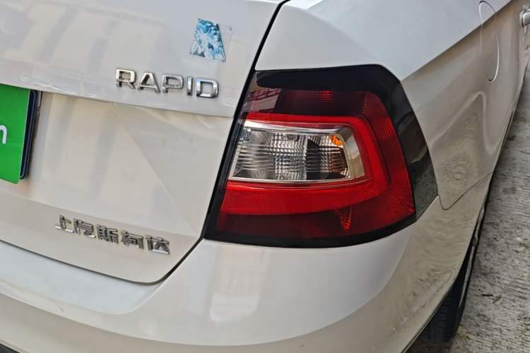 Used Skoda Rapid 2018 1.6L Automatic Comfort Edition Right Rear Taillight