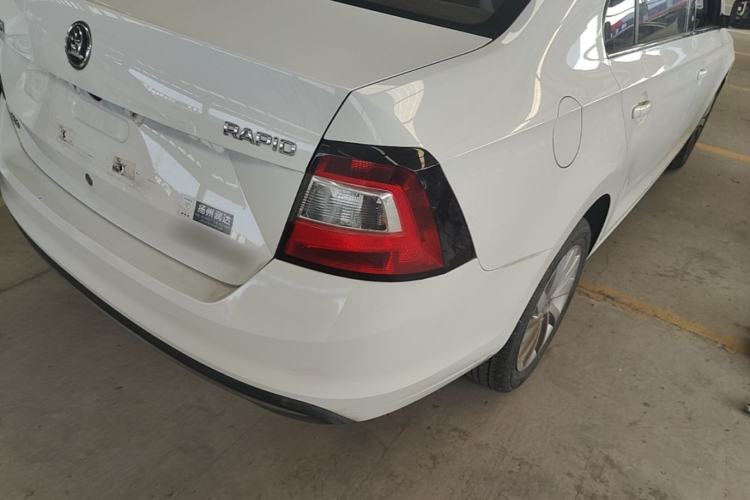 Used Skoda Rapid 2018 1.6L Automatic Comfort Edition Right Rear Taillight