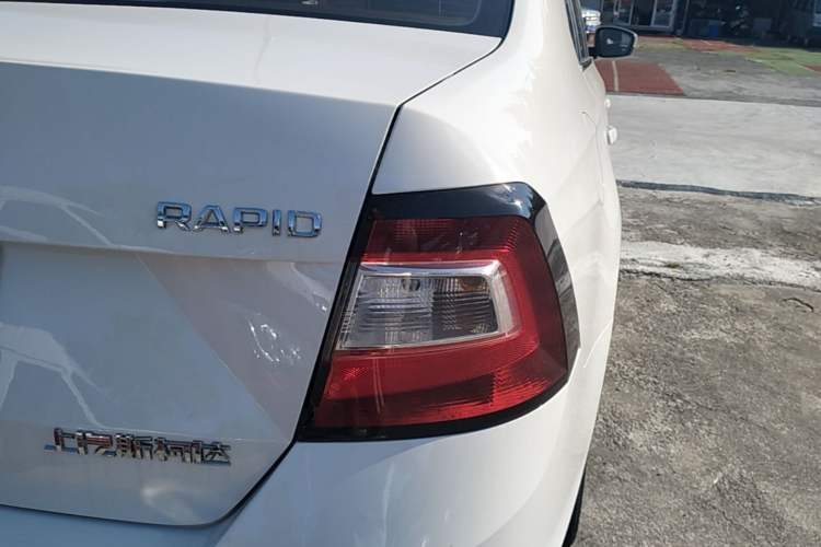Used Skoda Rapid 2018 1.6L Automatic Comfort Edition Right Rear Taillight