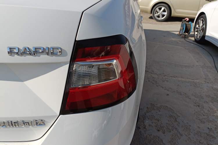 Used Skoda Rapid 2018 1.6L Automatic Comfort Edition Right Rear Taillight