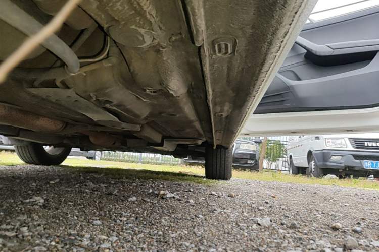 Used Skoda Rapid 2018 1.6L Automatic Comfort Edition Right Side Sill