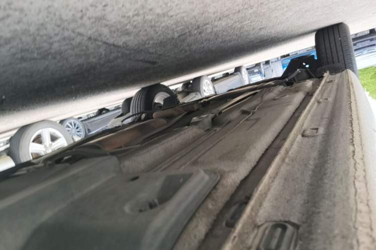 Used Skoda Rapid 2018 1.6L Automatic Comfort Edition Right Side Sill