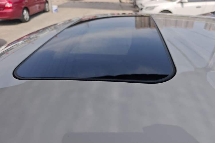 Used Skoda Rapid 2018 1.6L Automatic Comfort Edition Roof