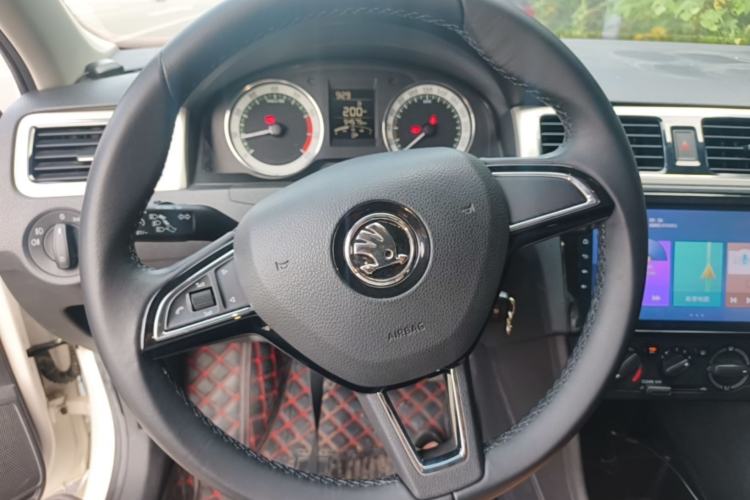 Used Skoda Rapid 2018 1.6L Manual Comfort Edition Steering Wheel