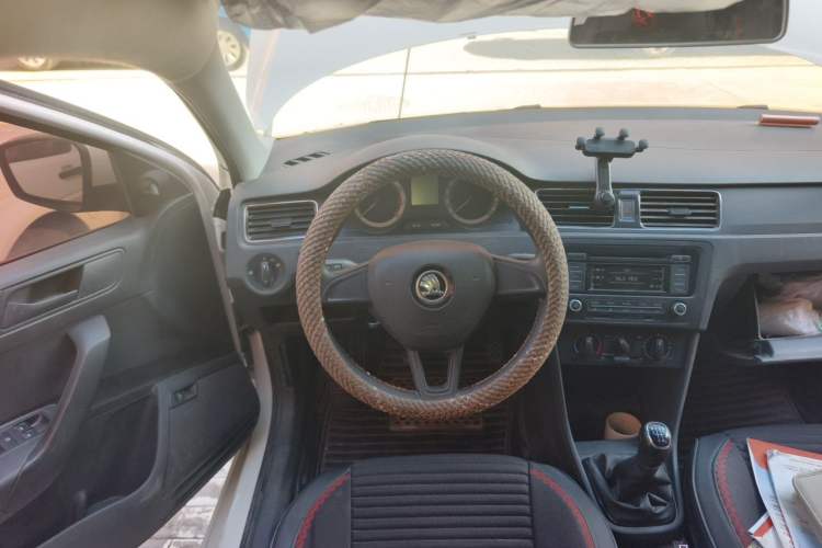 Used Skoda Rapid 2018 1.4L Manual Standard Edition Steering Wheel