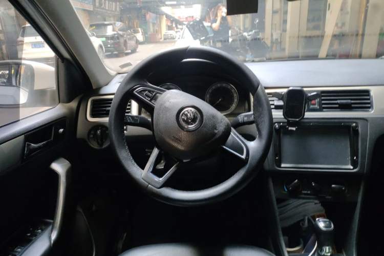 Used Skoda Rapid 2018 1.6L Automatic Comfort Edition Steering Wheel