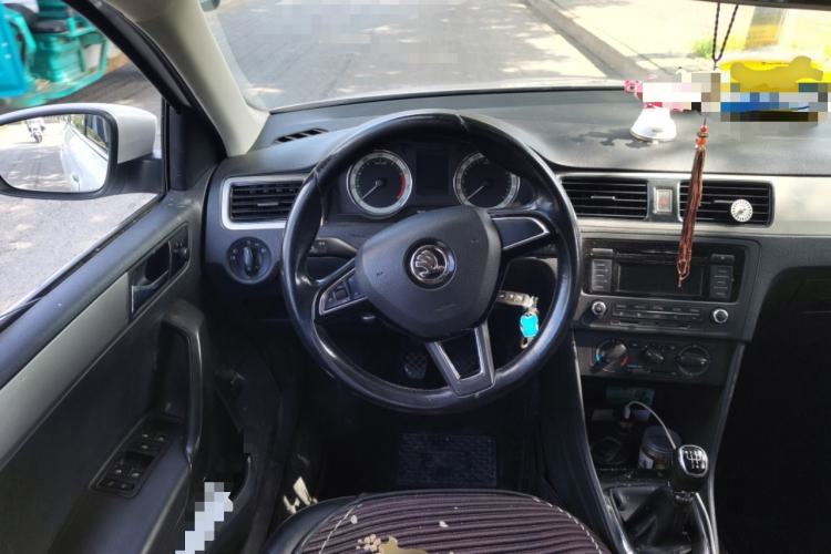 Used Skoda Rapid 2018 1.6L Manual Comfort Edition Steering Wheel
