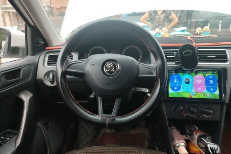 Used Skoda Rapid 2018 1.6L Manual Standard Edition Steering Wheel