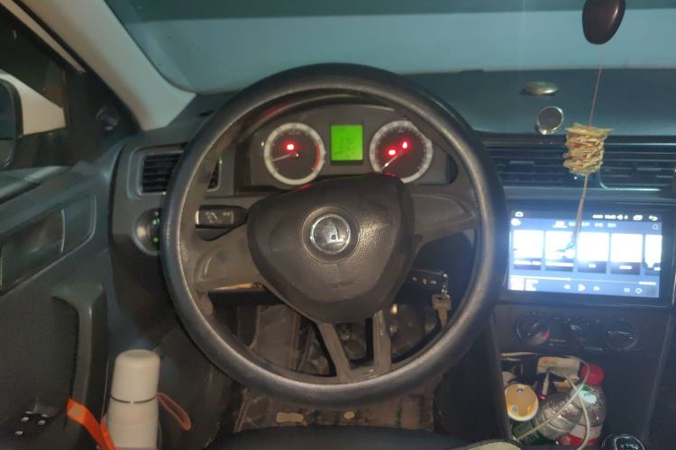 Used Skoda Rapid 2018 1.6L Manual Standard Edition Steering Wheel