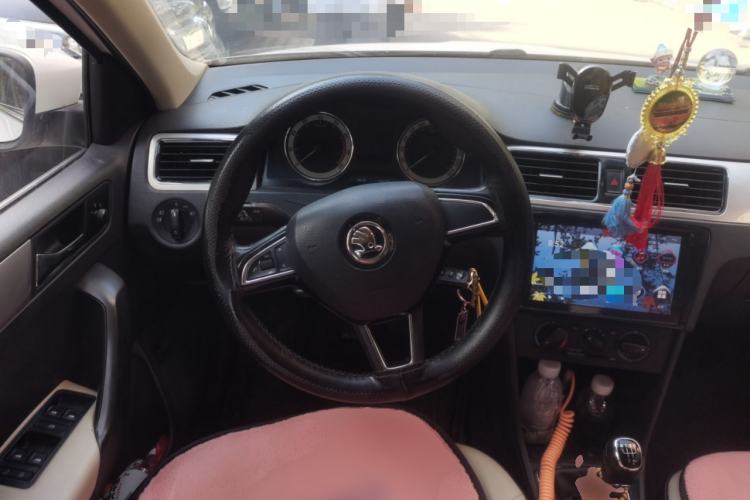 Used Skoda Rapid 2018 1.6L Manual Comfort Edition Steering Wheel