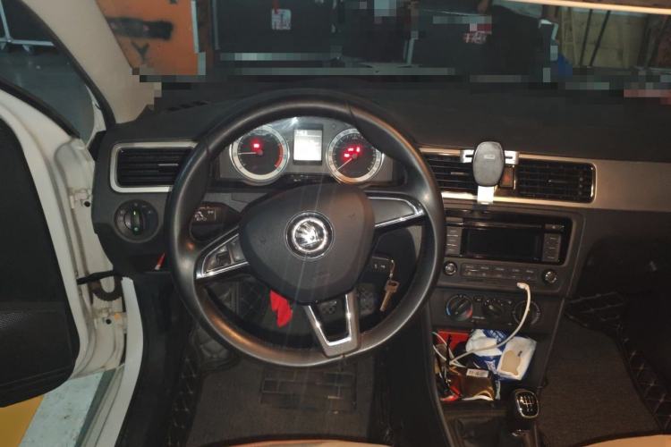 Used Skoda Rapid 2018 1.6L Manual Comfort Edition Steering Wheel