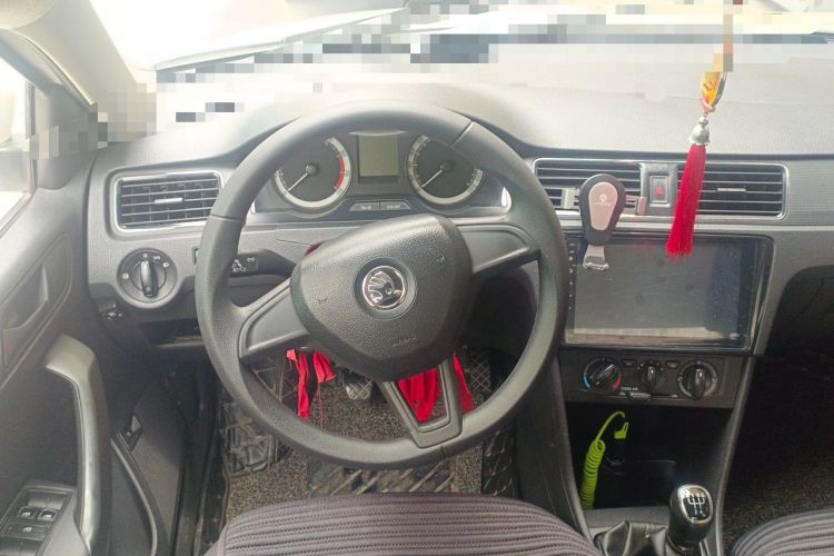 Used Skoda Rapid 2018 1.6L Manual Standard Edition Steering Wheel