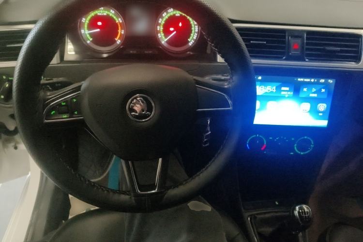 Used Skoda Rapid 2018 1.6L Manual Comfort Edition Steering Wheel