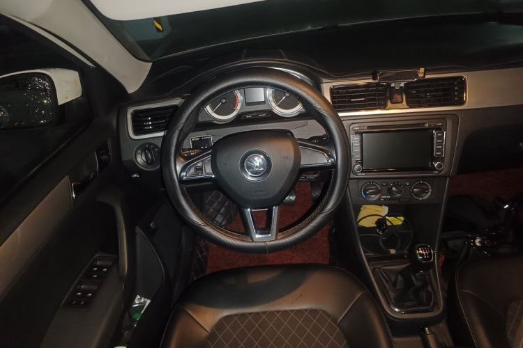 Used Skoda Rapid 2018 1.6L Manual Comfort Edition Steering Wheel