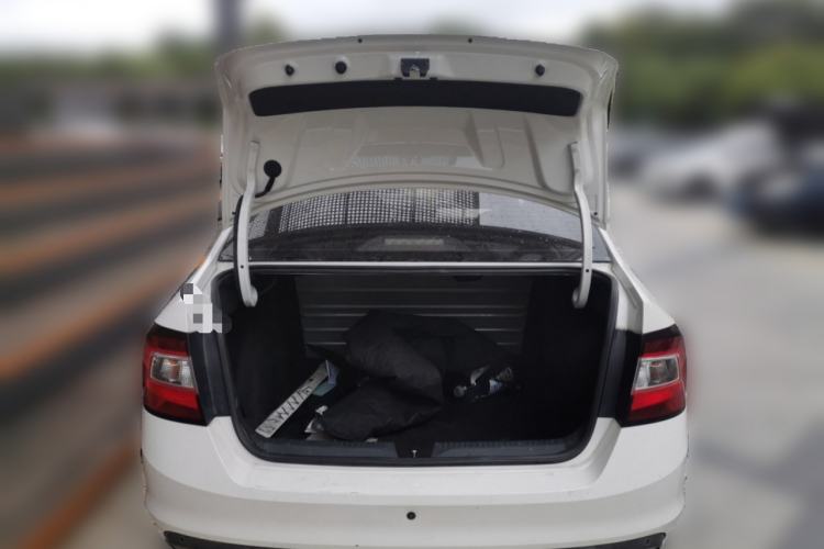 Used Skoda Rapid 2018 1.6L Automatic Comfort Edition Trunk