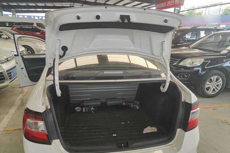 Used Skoda Rapid 2018 1.6L Automatic Comfort Edition Trunk