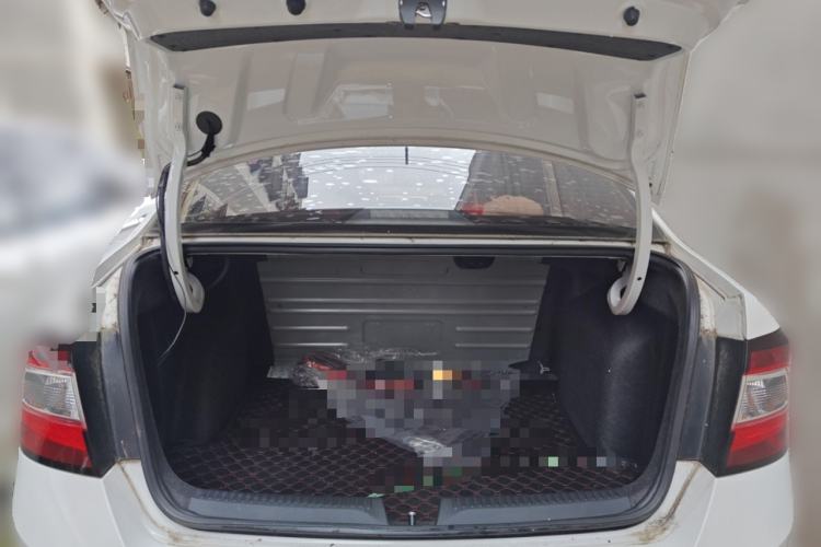 Used Skoda Rapid 2018 1.6L Automatic Comfort Edition Trunk