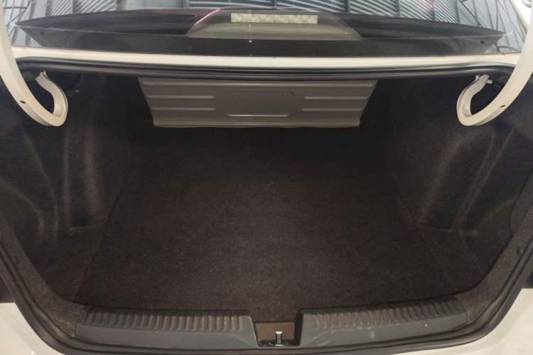 Used Skoda Rapid 2018 1.6L Manual Comfort Edition Trunk
