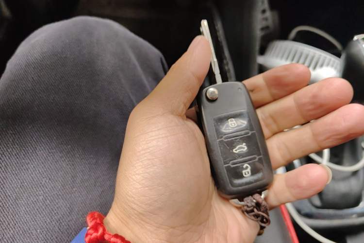 Used Skoda Rapid 2018 1.6L Automatic Comfort Edition Vehicle Key