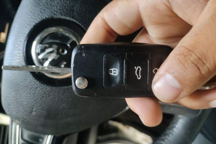 Used Skoda Rapid 2018 1.6L Automatic Comfort Edition Vehicle Key