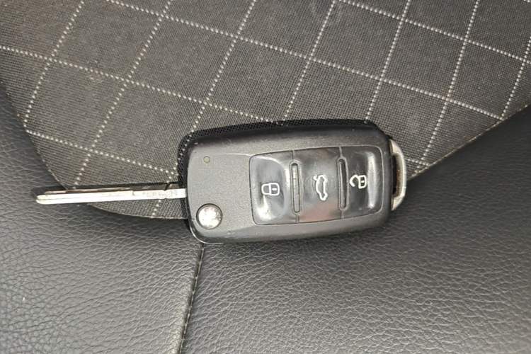 Used Skoda Rapid 2018 1.6L Automatic Comfort Edition Vehicle Key