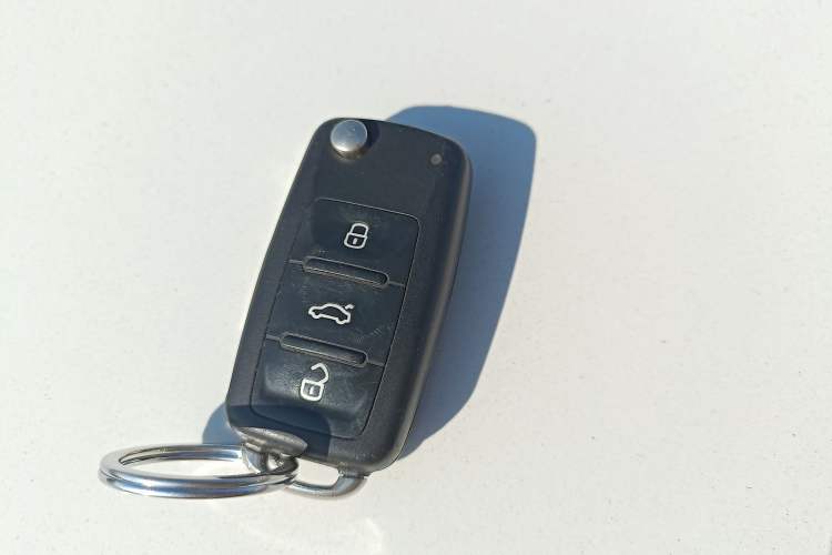 Used Skoda Rapid 2018 1.6L Automatic Comfort Edition Vehicle Key