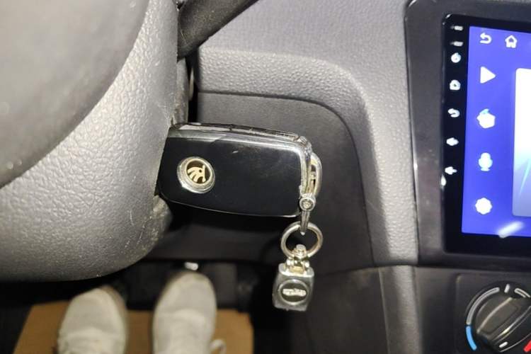 Used Skoda Rapid 2018 1.4L Manual Comfort Edition Vehicle Key
