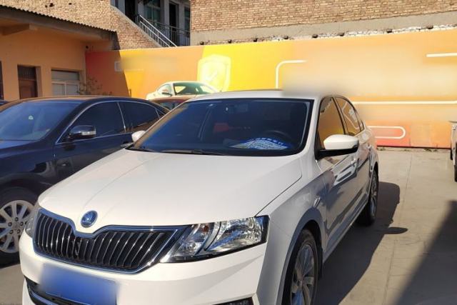 Used Skoda Rapid 2018 1.6L Manual Comfort Edition