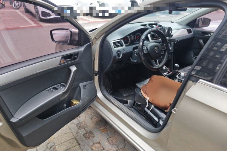 Used Skoda Rapid 2018 1.6L Manual Comfort Edition Driver Seat