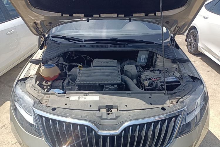 Used Skoda Rapid 2018 1.6L Automatic Comfort Edition Engine Bay