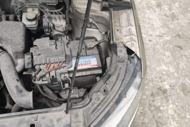 Used Skoda Rapid 2018 1.6L Manual Comfort Edition Engine Bay Left