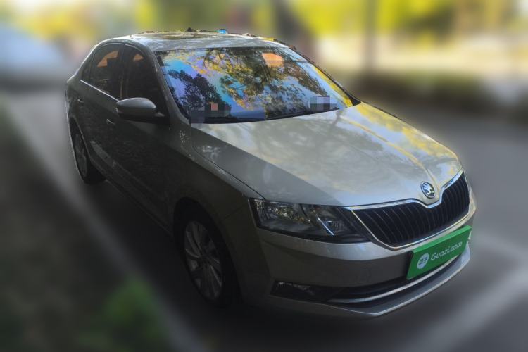 Used Skoda Rapid 2018 1.6L Manual Comfort Edition Front Right 45 Deg