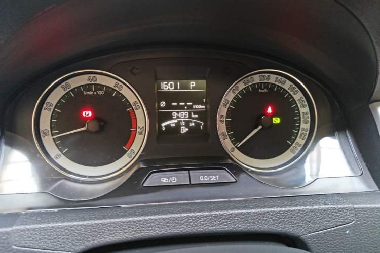 Used Skoda Rapid 2018 1.6L Automatic Comfort Edition Instrument Cluster