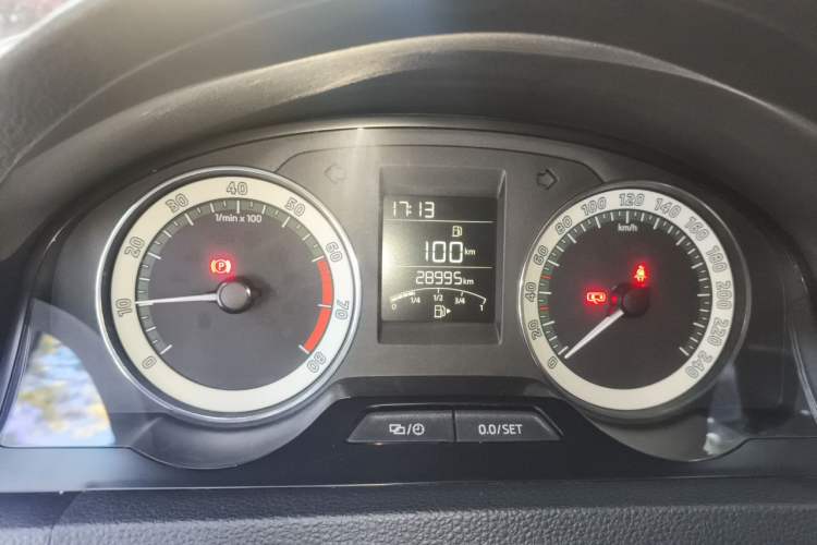 Used Skoda Rapid 2018 1.6L Manual Comfort Edition Instrument Cluster