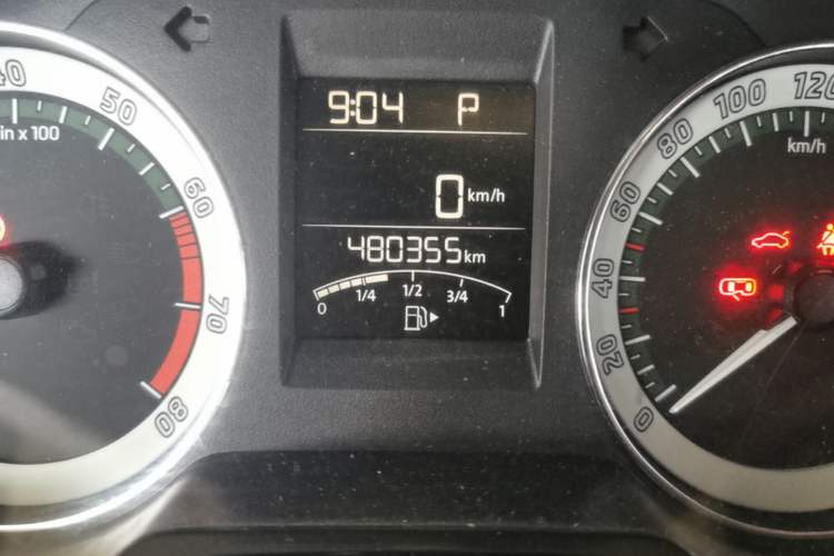 Used Skoda Rapid 2018 1.6L Automatic Comfort Edition Odometer Close Up