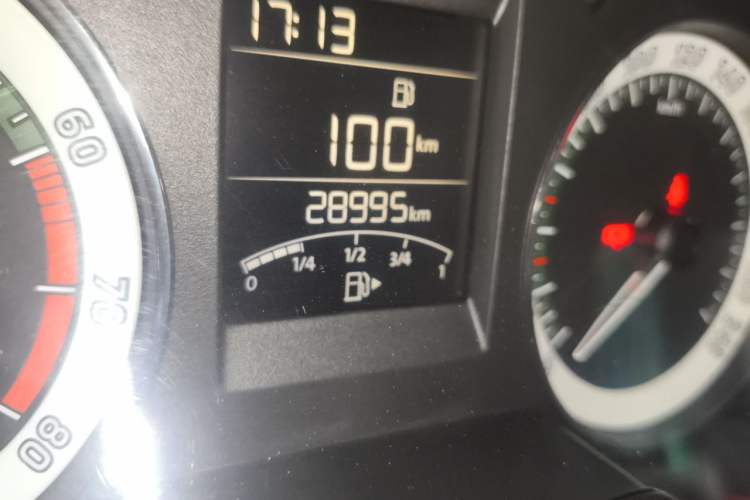Used Skoda Rapid 2018 1.6L Manual Comfort Edition Odometer Close Up