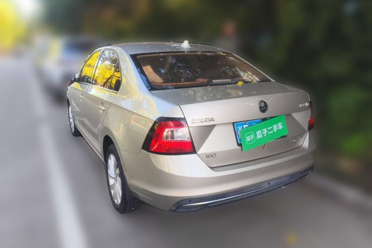 Used Skoda Rapid 2018 1.6L Manual Comfort Edition Rear Left 45 Deg