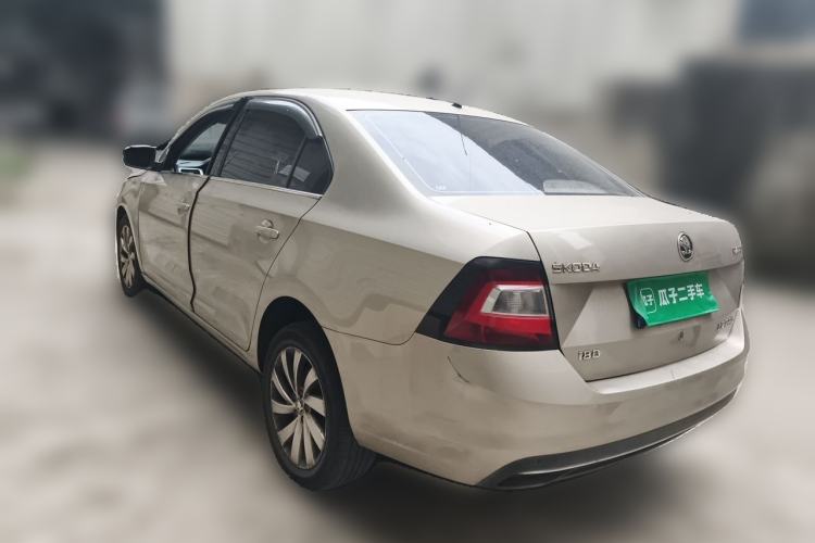 Used Skoda Rapid 2018 1.6L Manual Comfort Edition Rear Left 45 Deg
