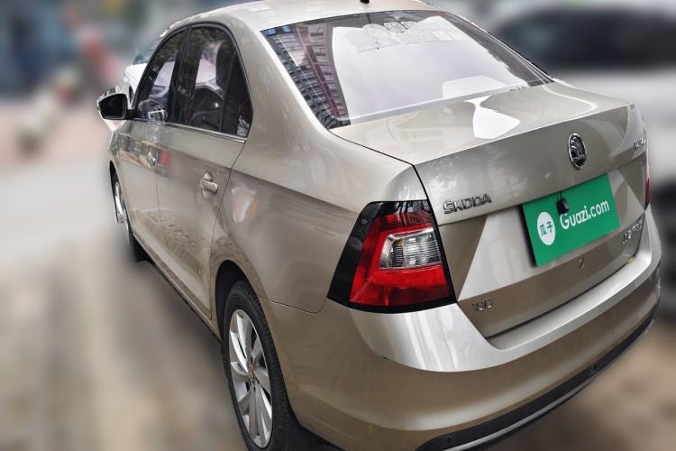 Used Skoda Rapid 2018 1.6L Manual Comfort Edition Rear Left 45 Deg